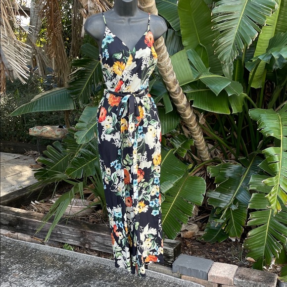 anthropologie yummy Kim dark floral wide leg jumpsuit with spaghetti straps - Picture 3 of 8